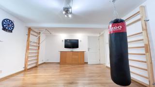 Golden Villas - Elegant Family Villa with Garden near Krakow - 4