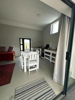 The Sheperd's Cottage - 9