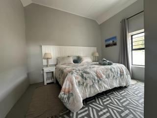 The Sheperd's Cottage - 3