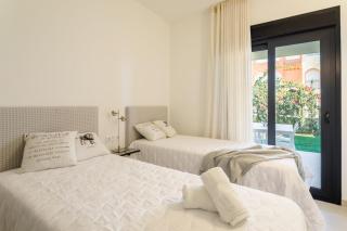 Private Jacuzzi, 3 Pools, Grill, Parking, AC - 8