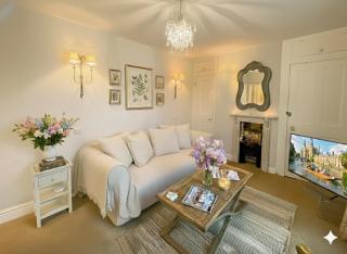 Large luxury boutique 'Duke apartment' In historic centre - 0