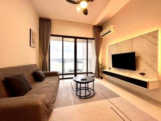 SeaView Danga Bay - Heart of City - by Cowidea - 9