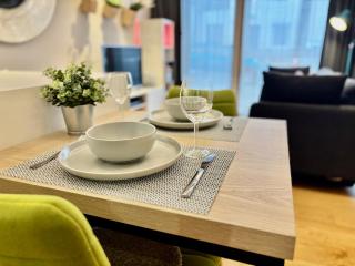 Modern tranquil beach retreat - warm studio with fast links to city centre - 7