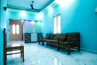 Nandhi home stay - 1