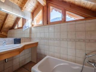 Appartement 4 pièces à Morzine, skis aux pieds, jacuzzi, 9 pers, 100m², centre, animaux admis - FR-1-754-24 - 2