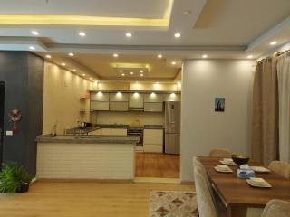 Fantastic Central Apartment - 5