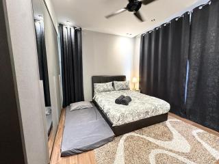 Family Suite -3R2B, Upto8pax, 2 Car Park, Netflix, Nearby The Mines, UPM - 7