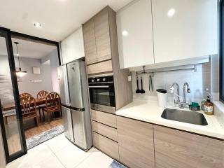 Family Suite -3R2B, Upto8pax, 2 Car Park, Netflix, Nearby The Mines, UPM - 3