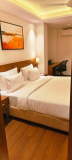 Silvotel Premier By Bizzgrow Hotels - 0