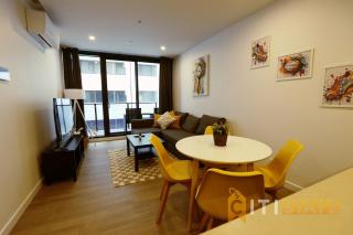 Sunny Yellow, 1Bd 1Bth 1Car Apt - Woden CBD - 1