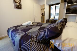 Sunny Yellow, 1Bd 1Bth 1Car Apt - Woden CBD - 6