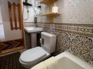 NAZIRA Boutique Hotel & Terrace - 4