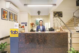 FabHotel Rivlet Residency - 8