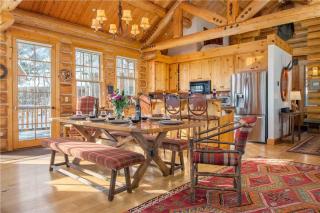 RMR: Granite Ridge Cabin 7608 in Teton Village - 7
