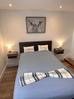 Stā by The Bridge, Inverness City Centre - 7