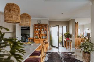 Between the Ocean and Winelands - 2