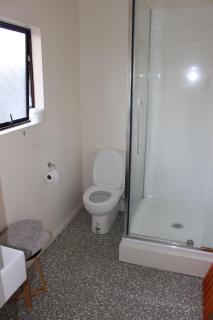 Three Furlongs Bar-Grill-Hotel - 5