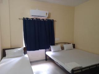 Sri Lingaraja Temple Stay Budget Rooms & Dormitory - 9