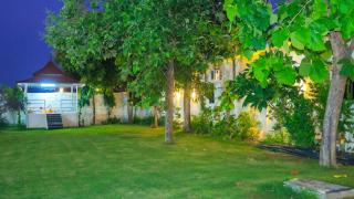 The Lala Hotel and Resort - 9