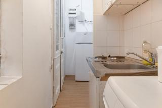 Super 1BR Apt Great Location in Vienna - 1