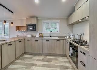 Badgers Retreat Holiday Park - 3