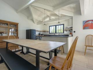 Maison 5 chambres jusqu'à 10 pers - Proche Phare des Baleines - FR-1-835-17 - 1