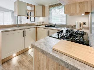 The Manor Retreat - 7