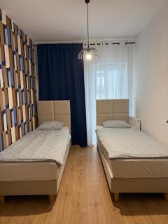 Apartament Paderewskiego Two Bedrooms Private Garage FV Self Check-in - 7