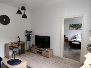 Charmantes Haus-im-Haus Apartment mit eigenem Hauseingang - 2