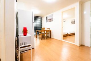 홍대입구역 6번출구 큰집 2Room 파티가능 전체사용 - 9