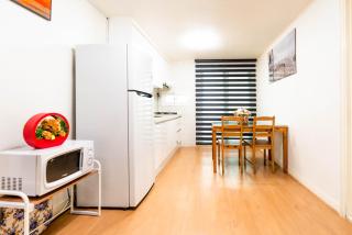 홍대입구역 6번출구 큰집 2Room 파티가능 전체사용 - 8