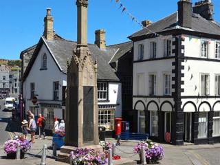 Uk46866 - Hawkshead - 1