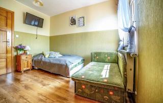 1 Bedroom Stunning Apartment In Golubie - 1