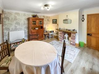 The Painters Cottage - 8