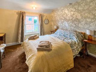 The Painters Cottage - 2