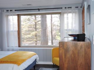 The Middle House - 4