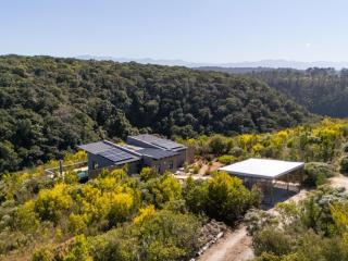 Cliffside Suites - 6