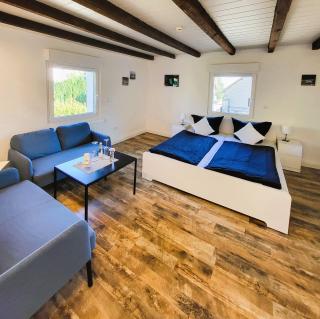 CJS Apartments - Chill or Drive am Nürburgring, Free Parking, WLan, Spacious Rooms, Quiet Location - 9