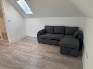 Flat 9 - Epsom High Street - 7