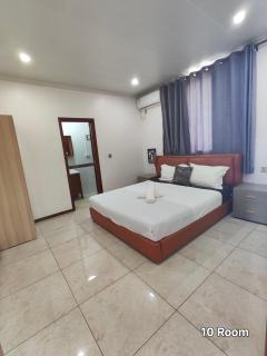 Alice 3-bedroom luxury apartment - 4