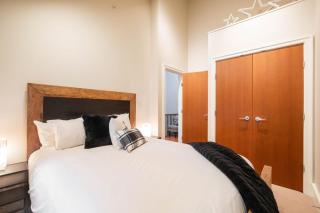 Fitzsimmons Walk 21 by Outpost Whistler - 4