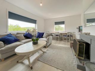 Acreknowe Cottage - 1