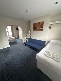 Rooms at The Kettering Ritz Complex - 2