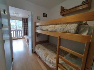 Studio 25m² au Sauze, balcon Sud-Ouest, proche pistes - FR-1-804-15 - 2