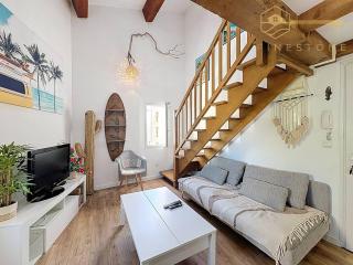 Appartement 2 pièces au cœur de St Cyr sur Mer avec parking - FR-1-770-58 - 0