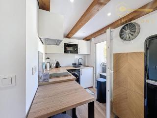 Appartement 2 pièces au cœur de St Cyr sur Mer avec parking - FR-1-770-58 - 7