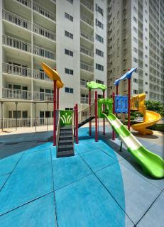 Affordable Stay at Shore Residence near MOA by VCA Staycation - 5