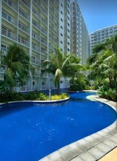 Affordable Stay at Shore Residence near MOA by VCA Staycation - 0