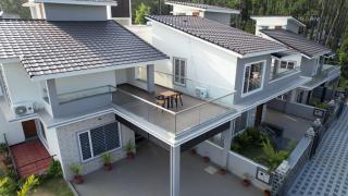 Queen's Villa Yercaud - 1