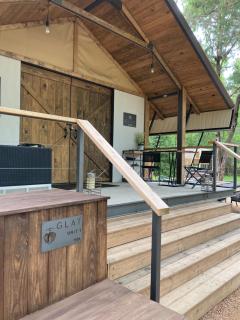 Premium Lakefront Cabin 1 The Armadillo - 2